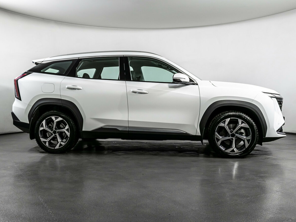 Купить Geely Atlas с пробегом. Фото: #3