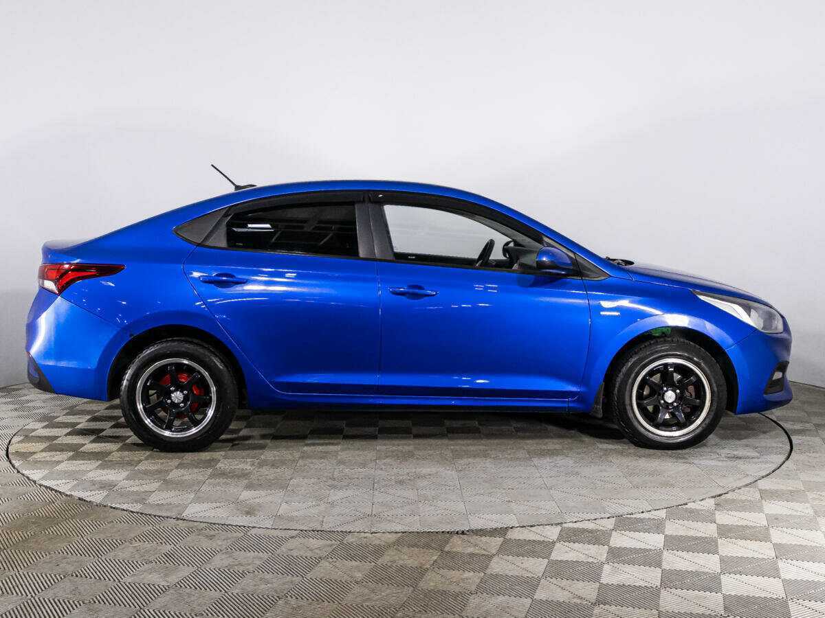 Купить Hyundai Solaris с пробегом. Фото: #3