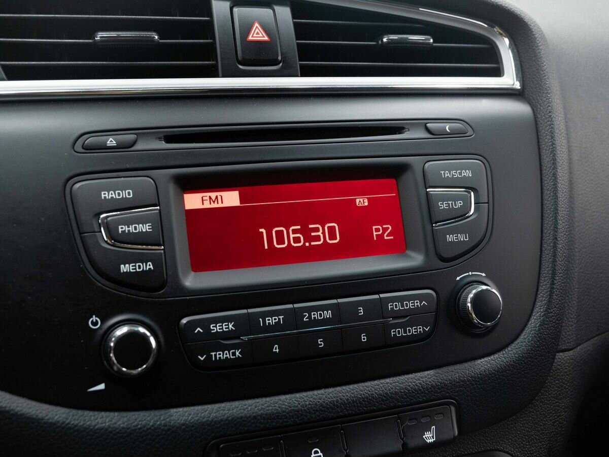 Купить Kia Ceed с пробегом. Фото: #21