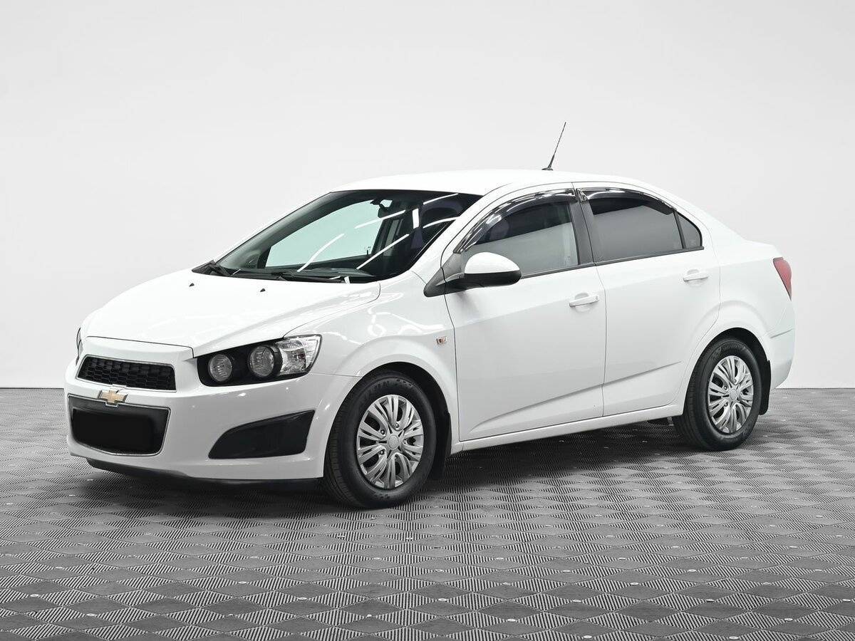 Купить Chevrolet Aveo с пробегом. Посмотреть фото
