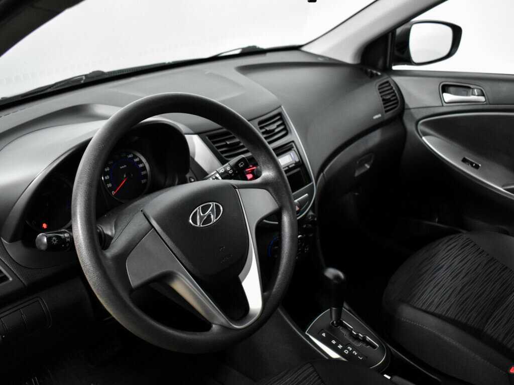 Купить Hyundai Solaris с пробегом. Фото: #8