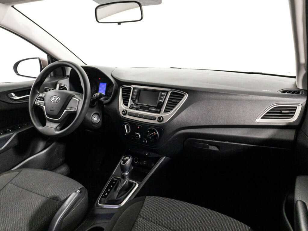Купить Hyundai Solaris с пробегом. Фото: #8