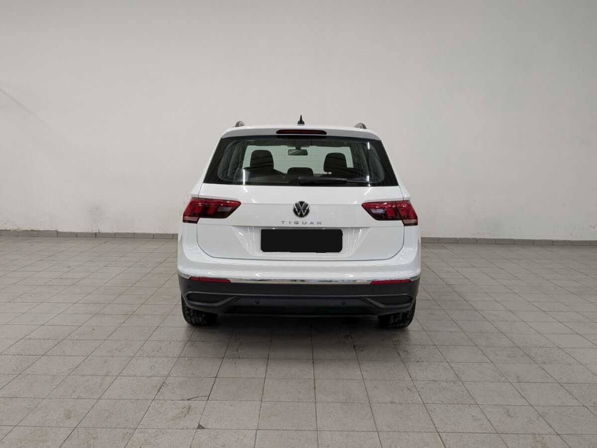 Купить Volkswagen Tiguan с пробегом. Фото: #5
