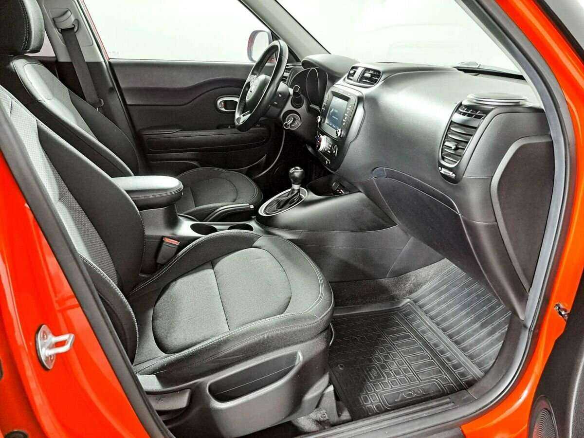Купить Kia Soul с пробегом. Фото: #8