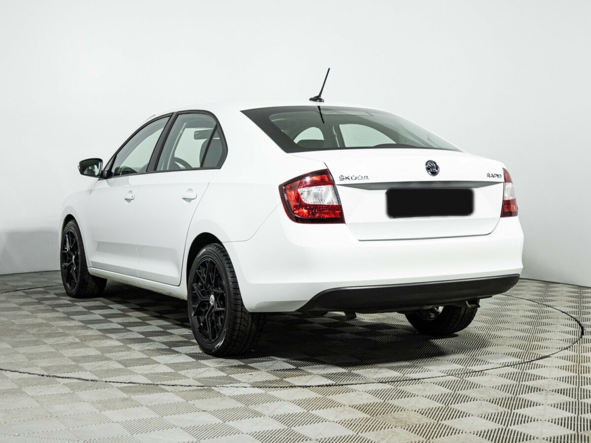 Купить Skoda Rapid с пробегом. Фото: #6