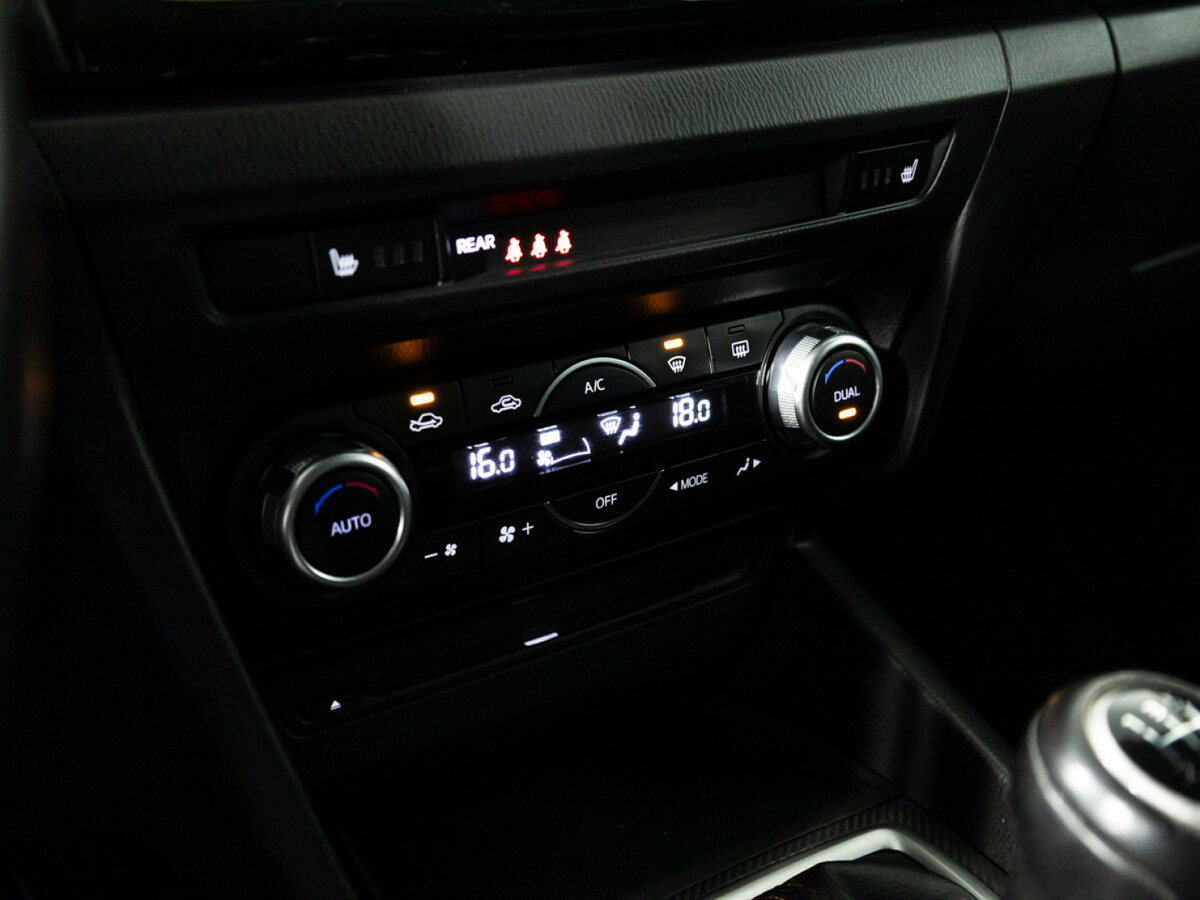Купить Mazda 3 с пробегом. Фото: #13