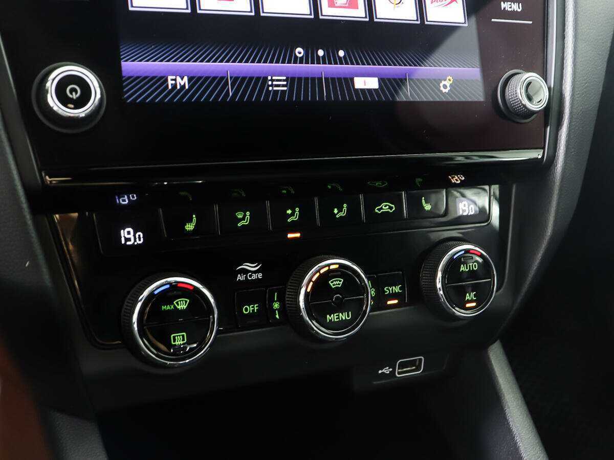 Купить Skoda Octavia с пробегом. Фото: #17