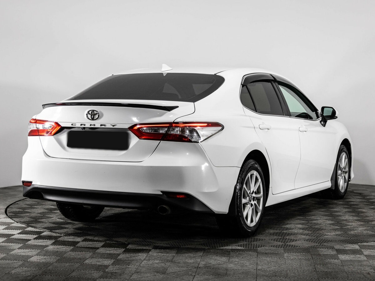 Купить Toyota Camry с пробегом. Фото: #3
