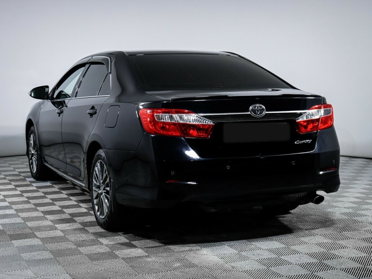 Купить Toyota Camry с пробегом. Фото: #5