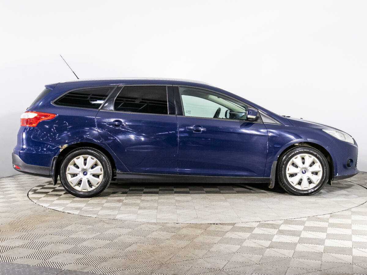Купить Ford Focus с пробегом. Фото: #3