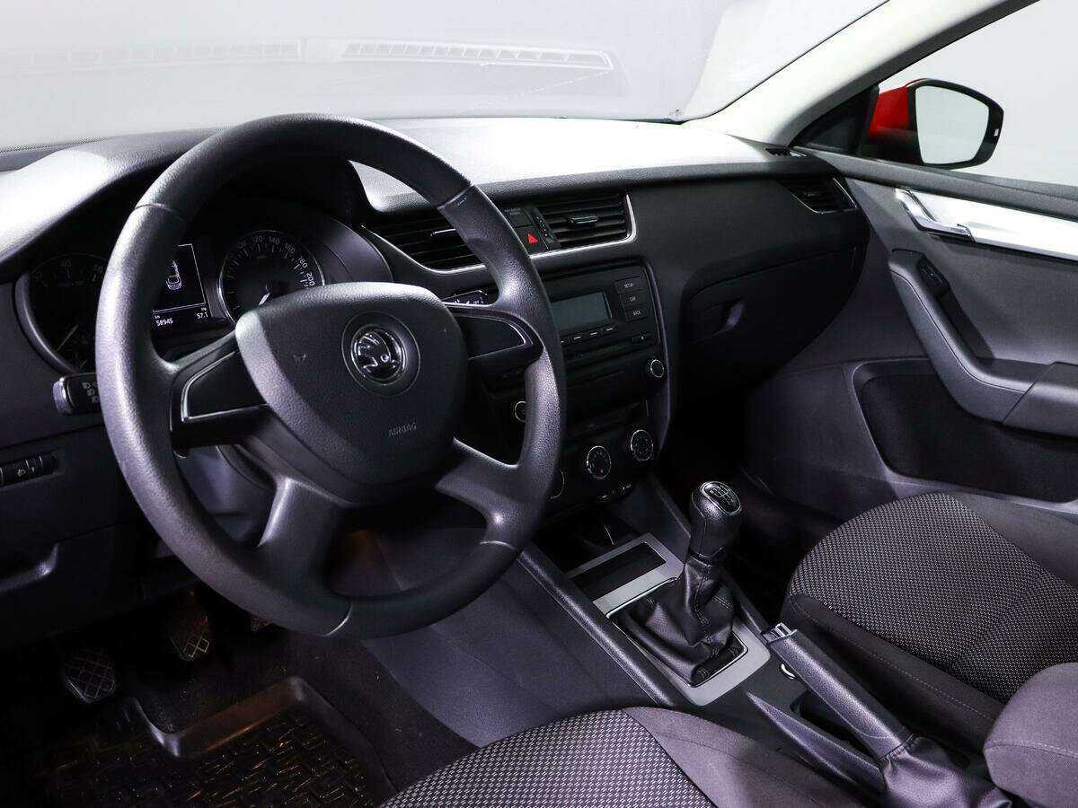 Купить Skoda Octavia с пробегом. Фото: #10