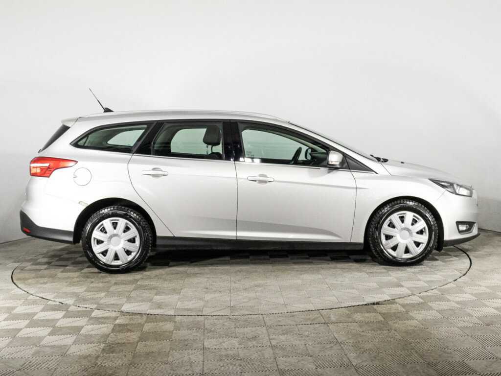 Купить Ford Focus с пробегом. Фото: #3