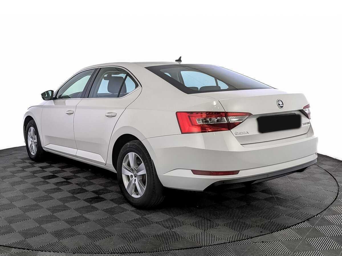 Купить Skoda Superb с пробегом. Фото: #6