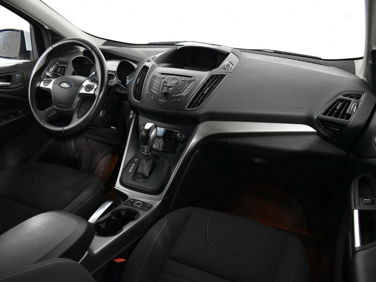 Купить Ford Kuga с пробегом. Фото: #9
