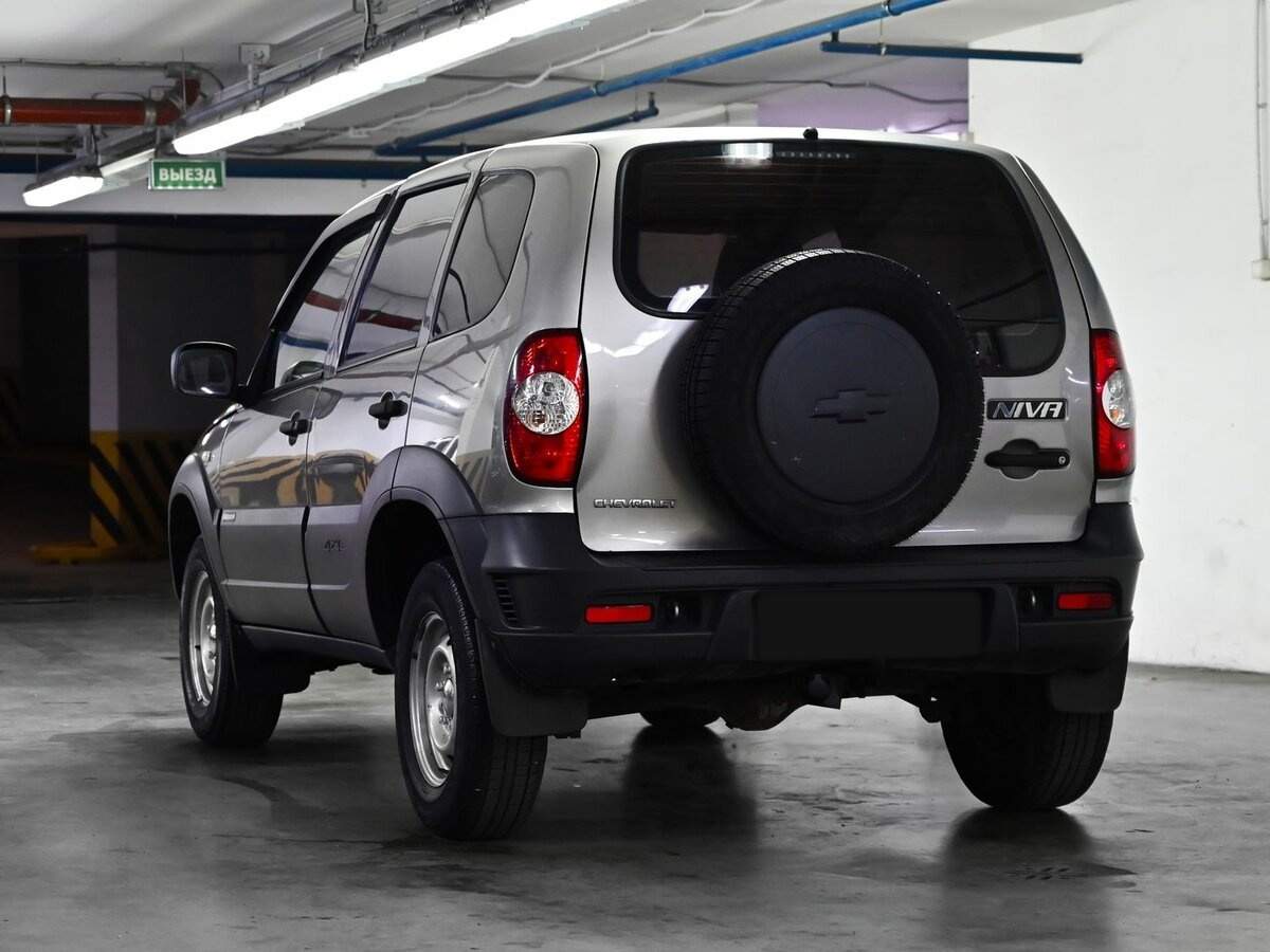 Купить Chevrolet Niva с пробегом. Фото: #2