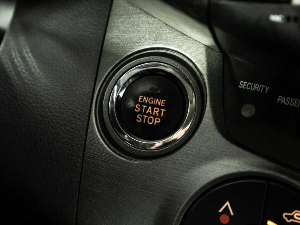 Купить Toyota RAV4 с пробегом. Фото: #18