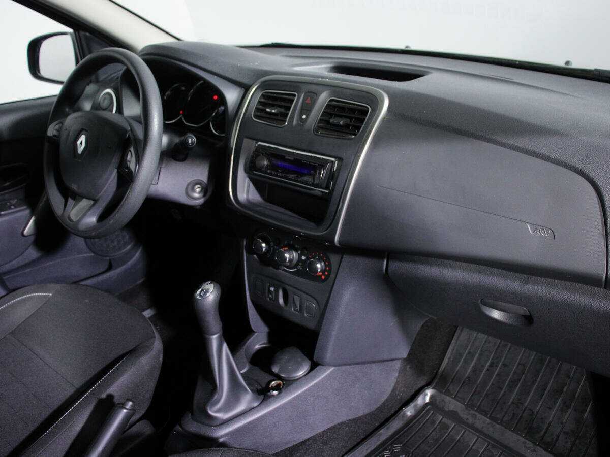 Купить Renault Sandero с пробегом. Фото: #6
