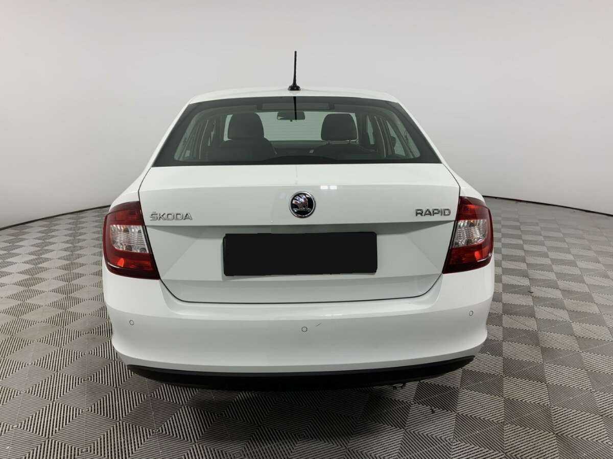 Купить Skoda Rapid с пробегом. Фото: #5