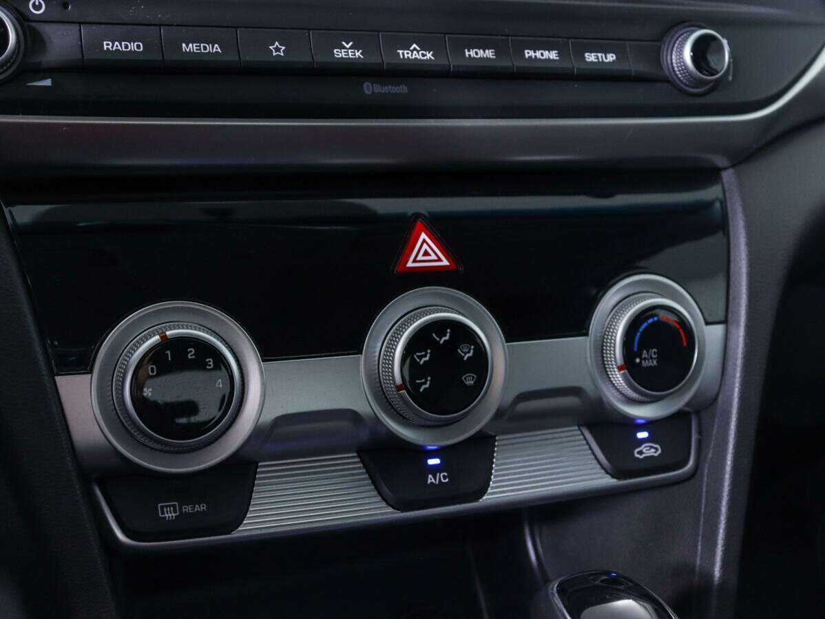Купить Hyundai Elantra с пробегом. Фото: #9
