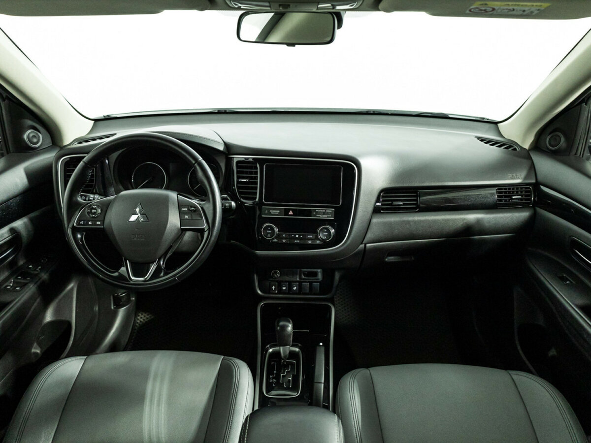 Купить Mitsubishi Outlander с пробегом. Фото: #10