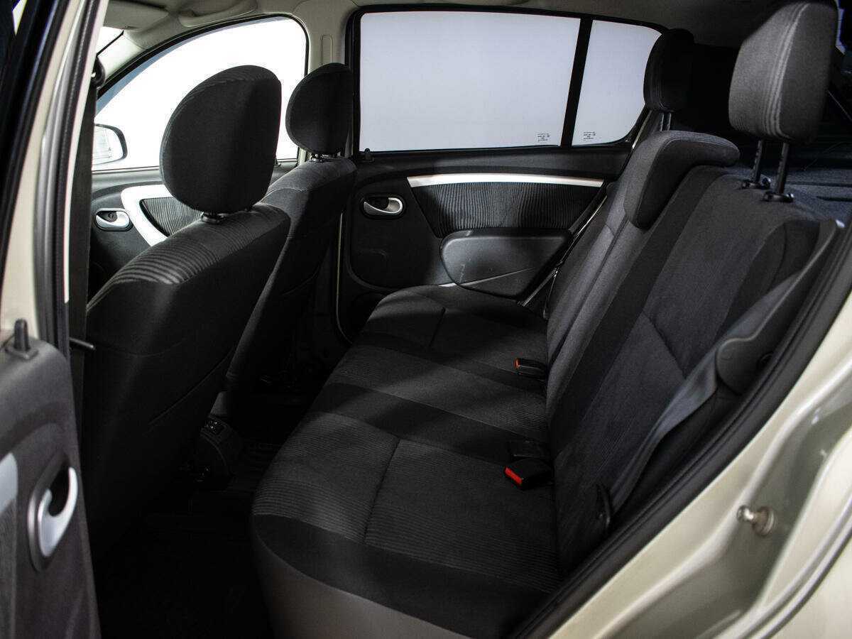 Купить Renault Sandero с пробегом. Фото: #7