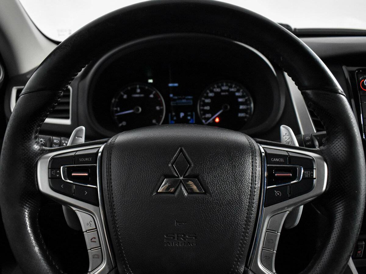 Купить Mitsubishi Pajero Sport с пробегом. Фото: #17