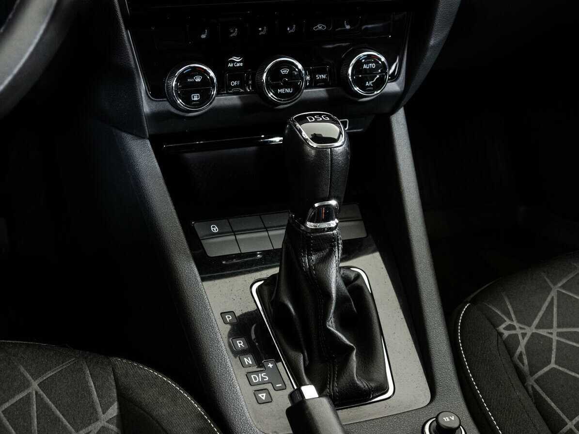 Купить Skoda Octavia с пробегом. Фото: #11