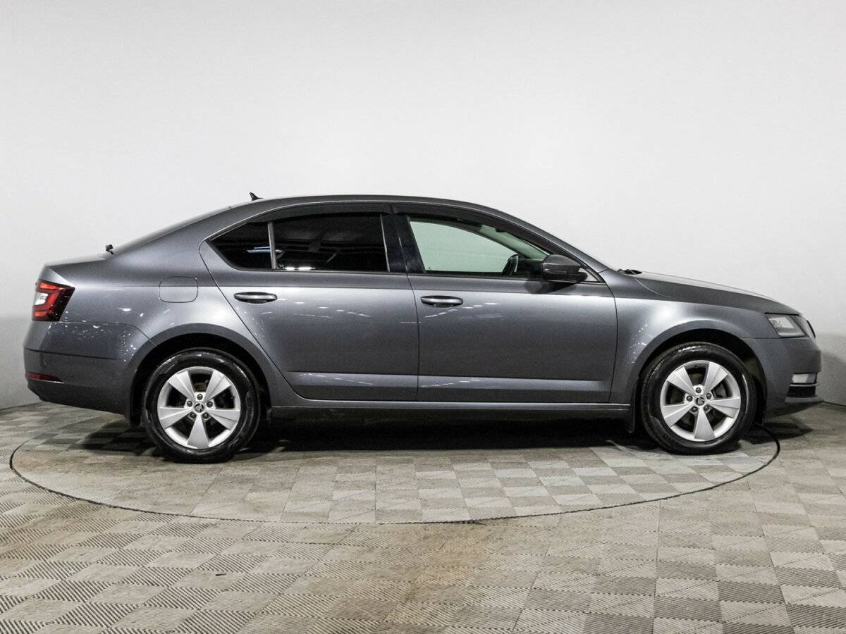 Купить Skoda Octavia с пробегом. Фото: #3