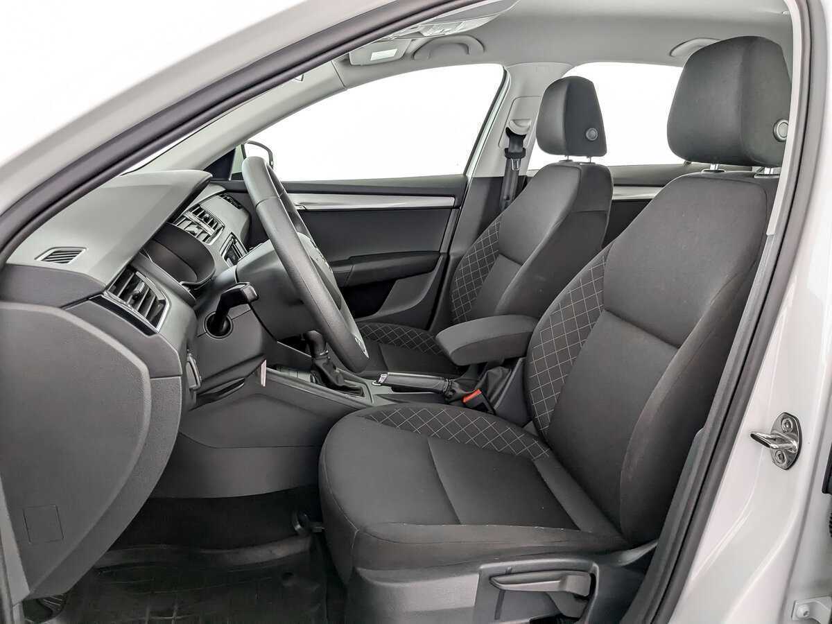 Купить Skoda Octavia с пробегом. Фото: #15