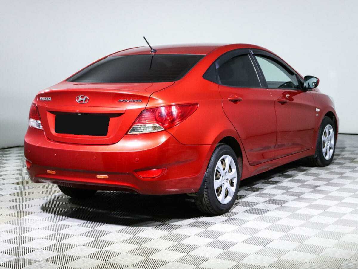 Купить Hyundai Solaris с пробегом. Фото: #3