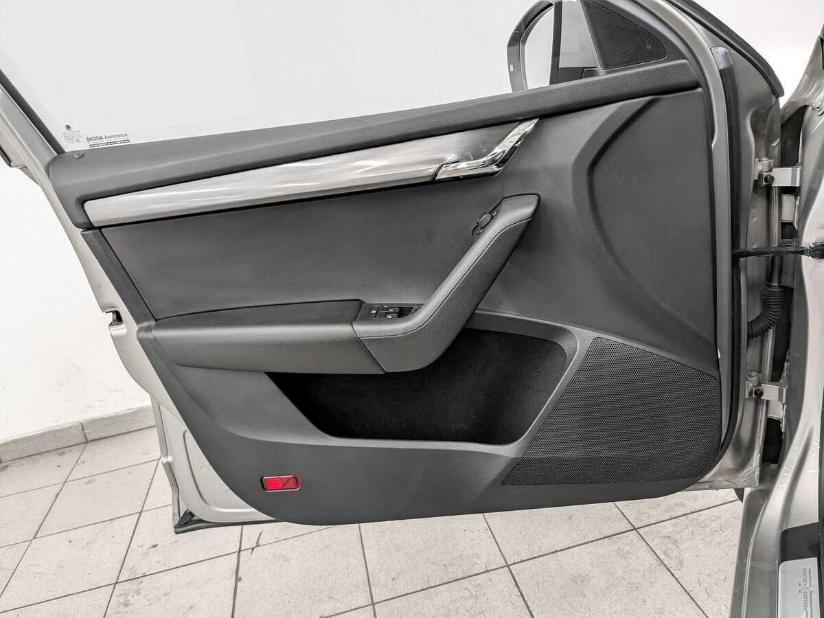 Купить Skoda Octavia с пробегом. Фото: #16