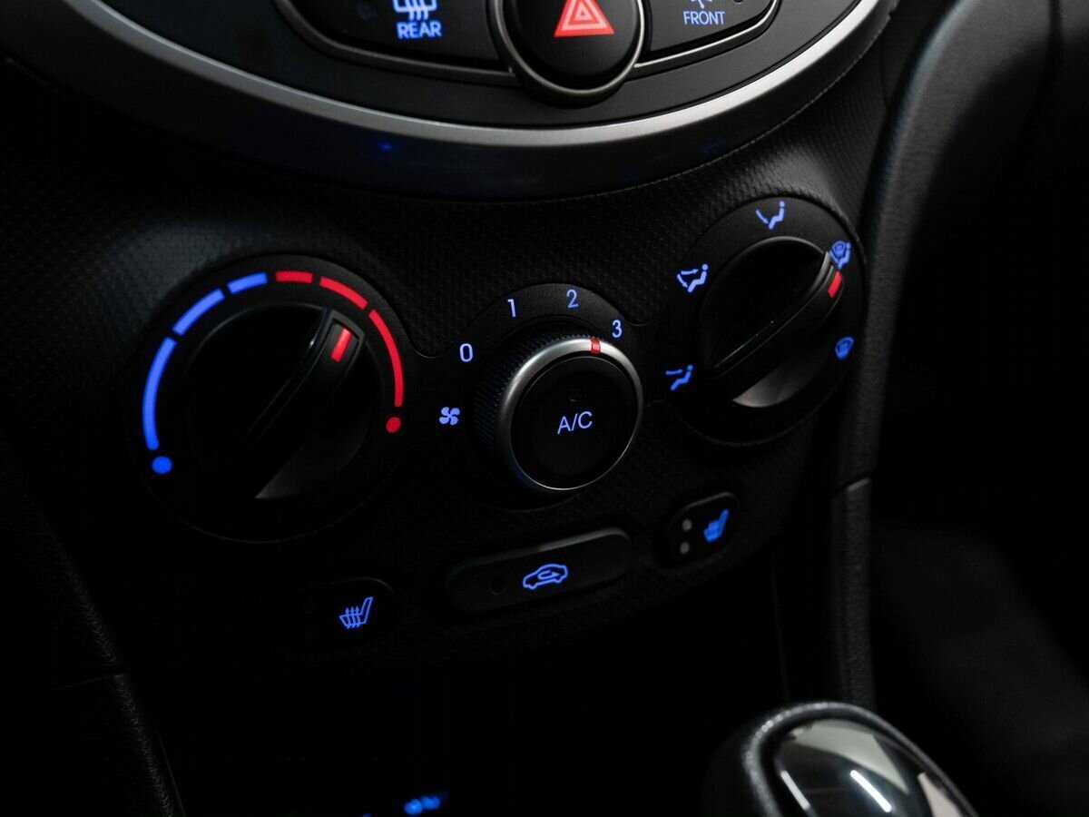 Купить Hyundai Solaris с пробегом. Фото: #20