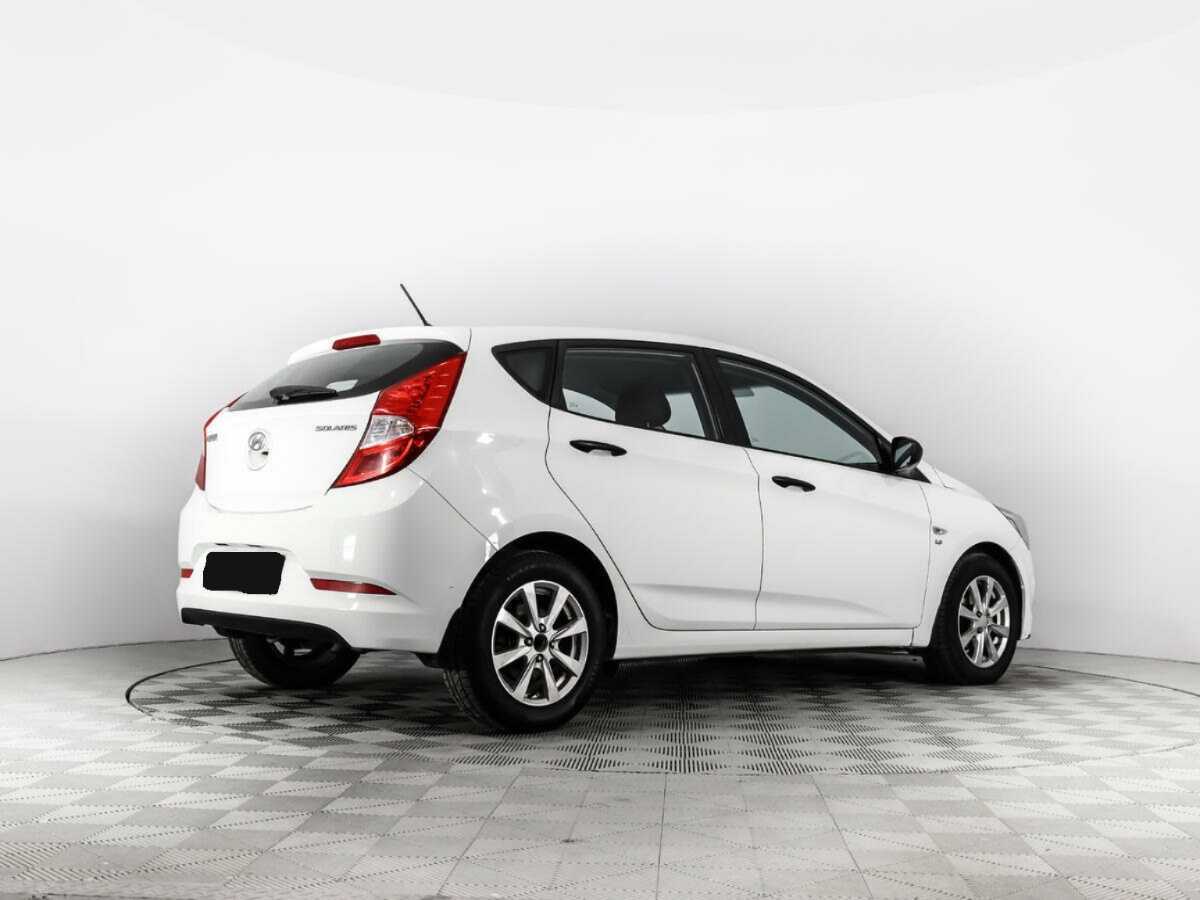 Купить Hyundai Solaris с пробегом. Фото: #4