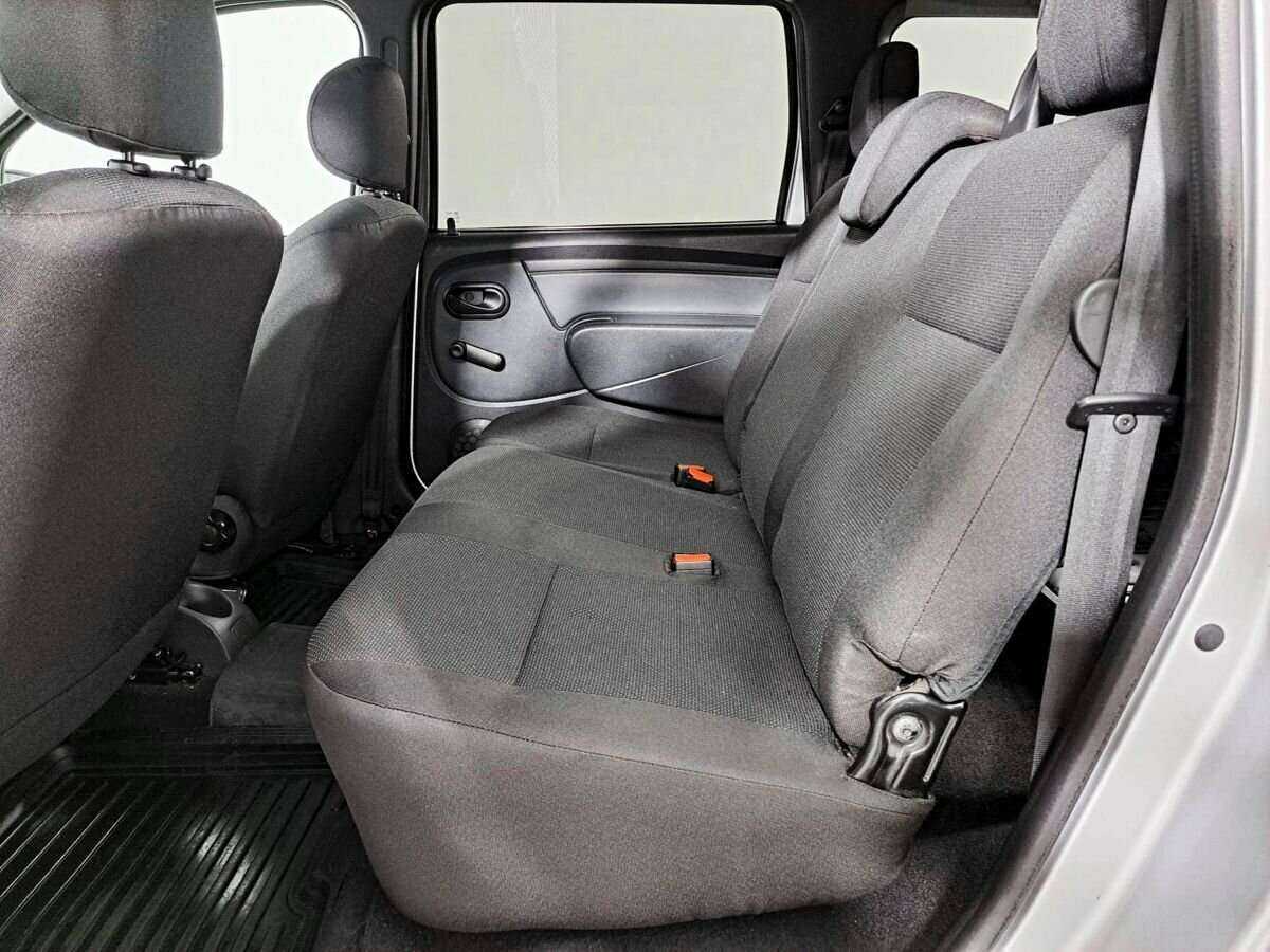 Купить Lada (ВАЗ) Largus с пробегом. Фото: #9