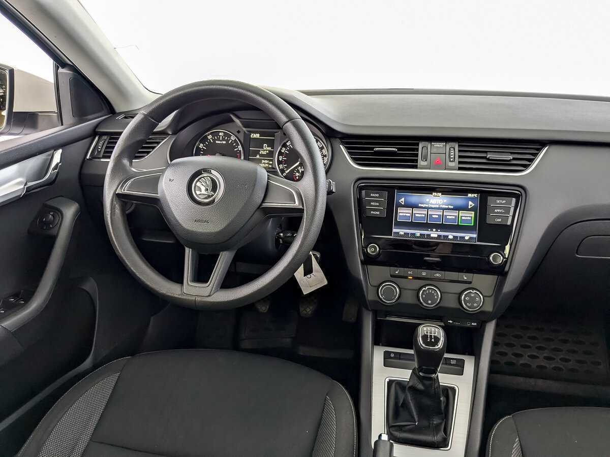 Купить Skoda Octavia с пробегом. Фото: #20