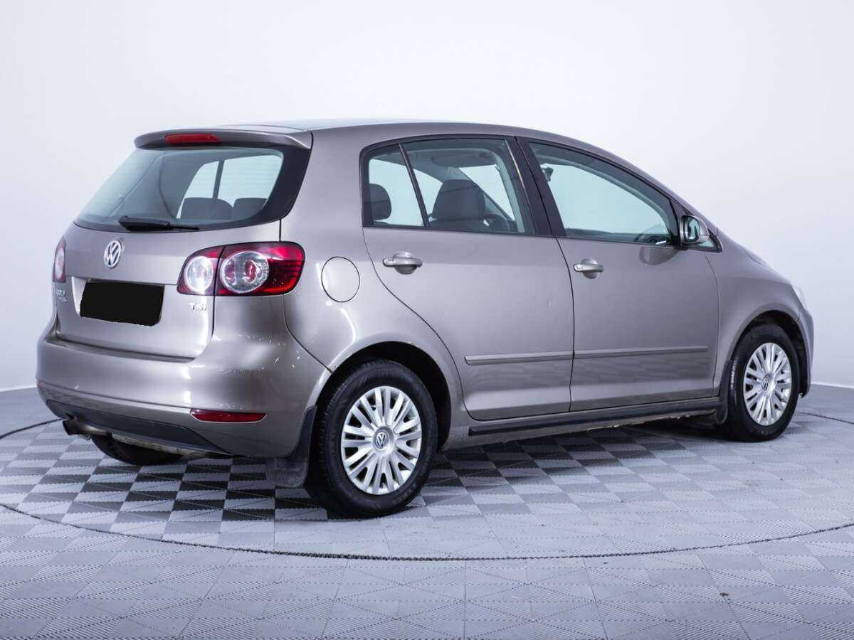 Купить Volkswagen Golf Plus с пробегом. Фото: #4