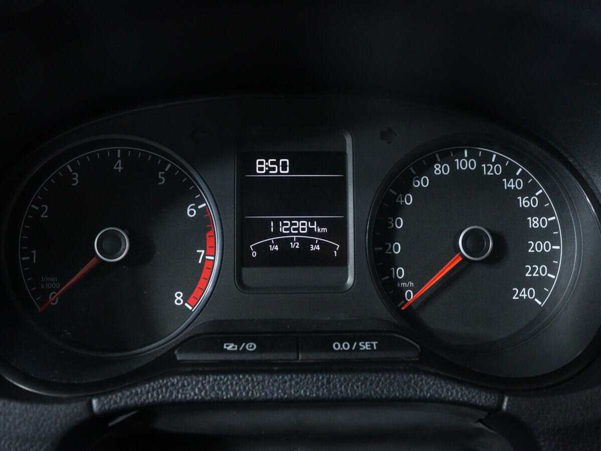 Купить Volkswagen Polo с пробегом. Фото: #8