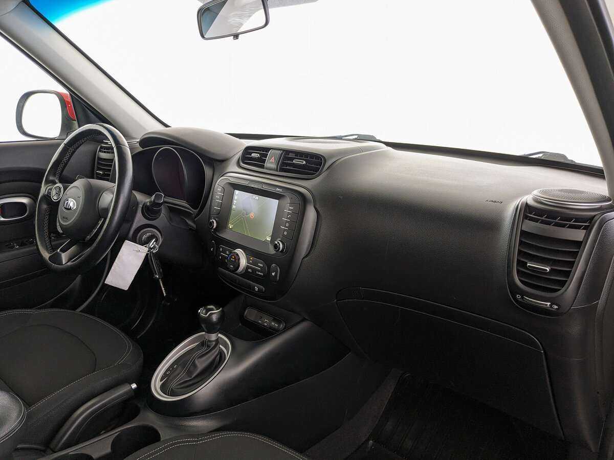 Купить Kia Soul с пробегом. Фото: #10