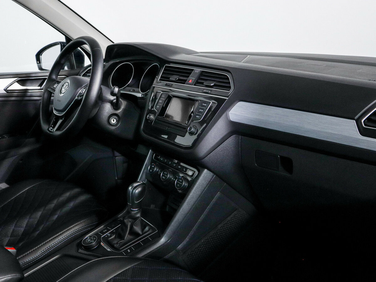 Купить Volkswagen Tiguan с пробегом. Фото: #8