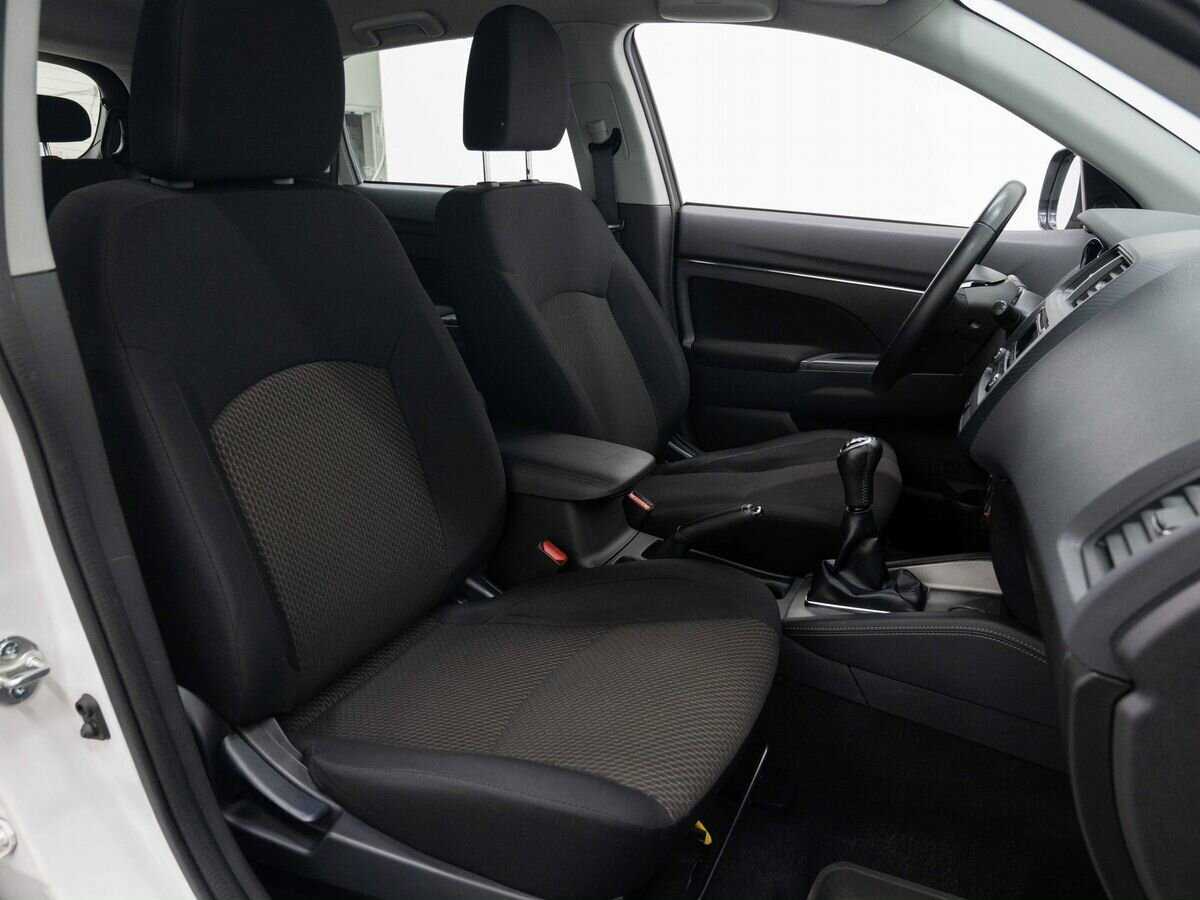 Купить Mitsubishi ASX с пробегом. Фото: #12