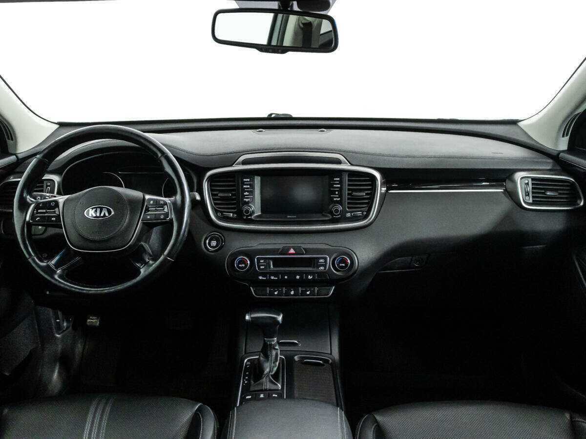 Купить Kia Sorento с пробегом. Фото: #12