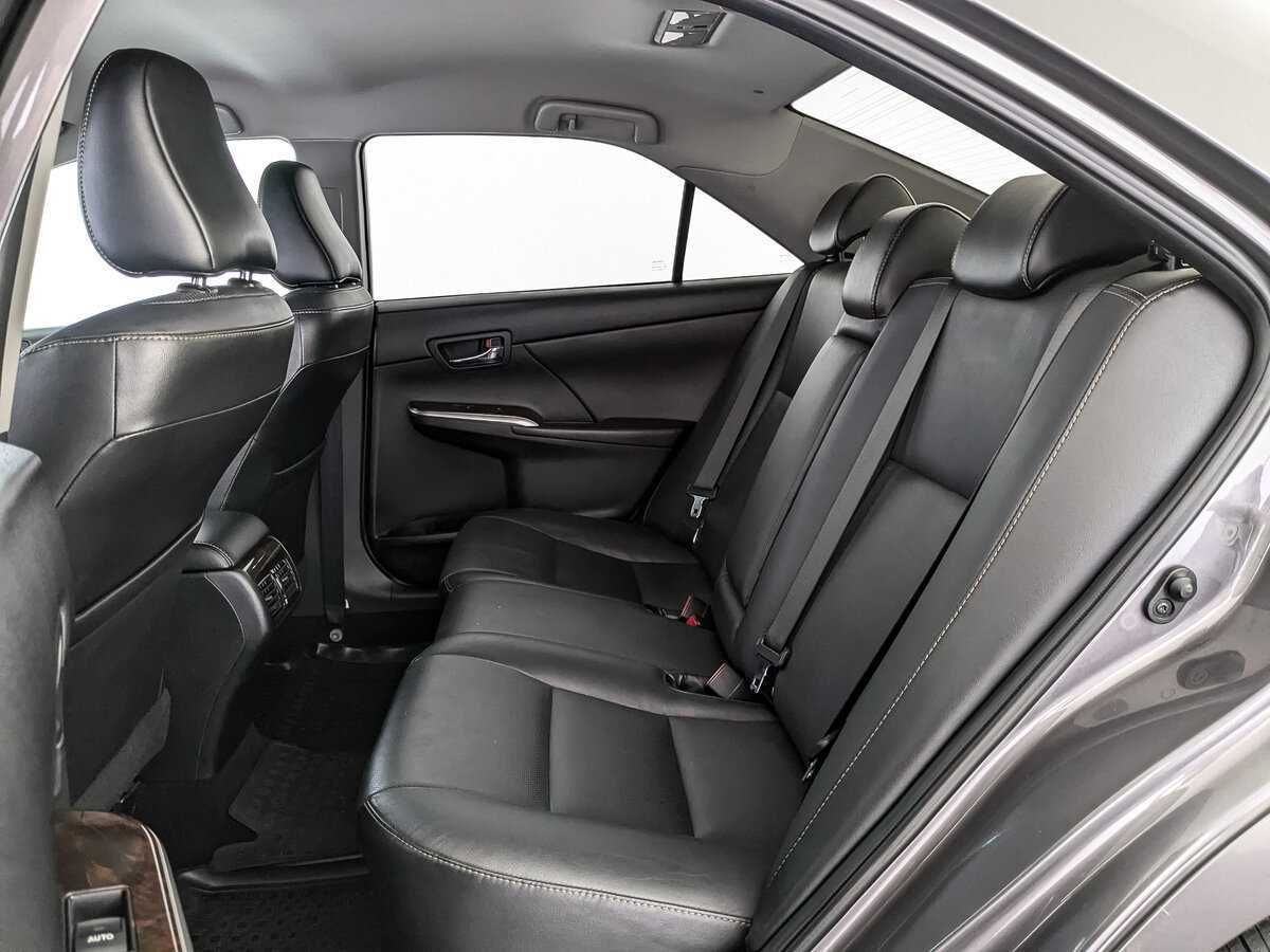 Купить Toyota Camry с пробегом. Фото: #13
