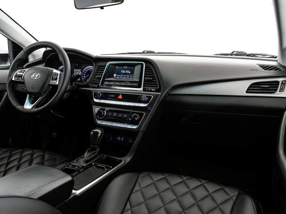 Купить Hyundai Sonata с пробегом. Фото: #10