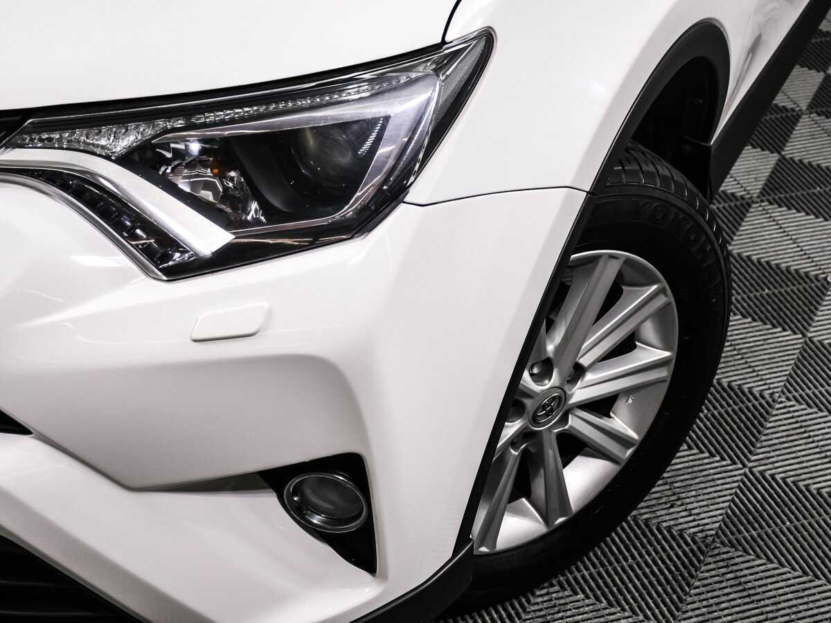 Купить Toyota RAV4 с пробегом. Фото: #12