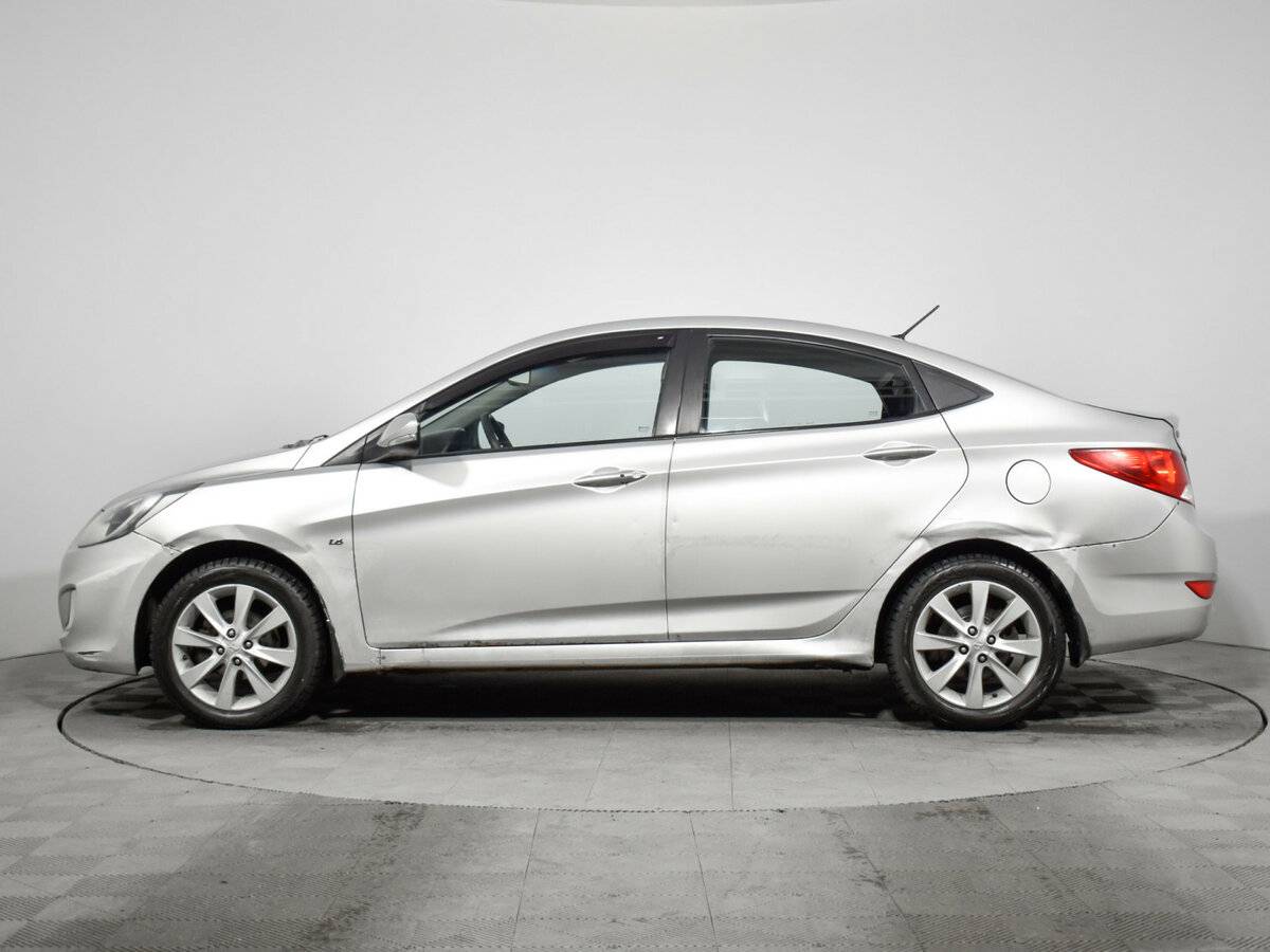 Купить Hyundai Solaris с пробегом. Фото: #7