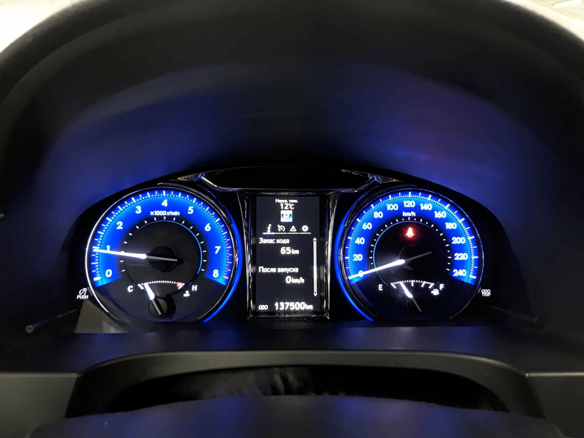 Купить Toyota Camry с пробегом. Фото: #12