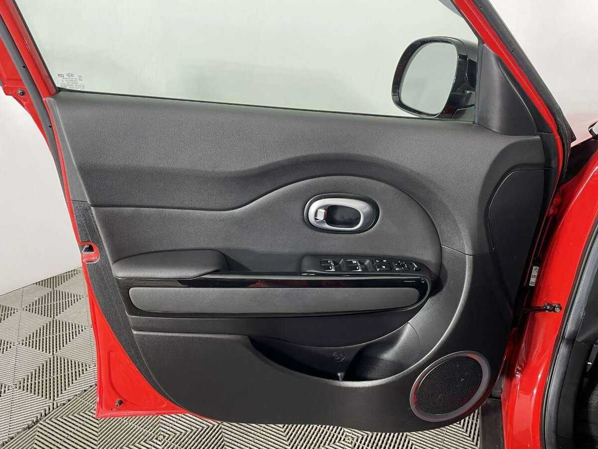 Купить Kia Soul с пробегом. Фото: #7