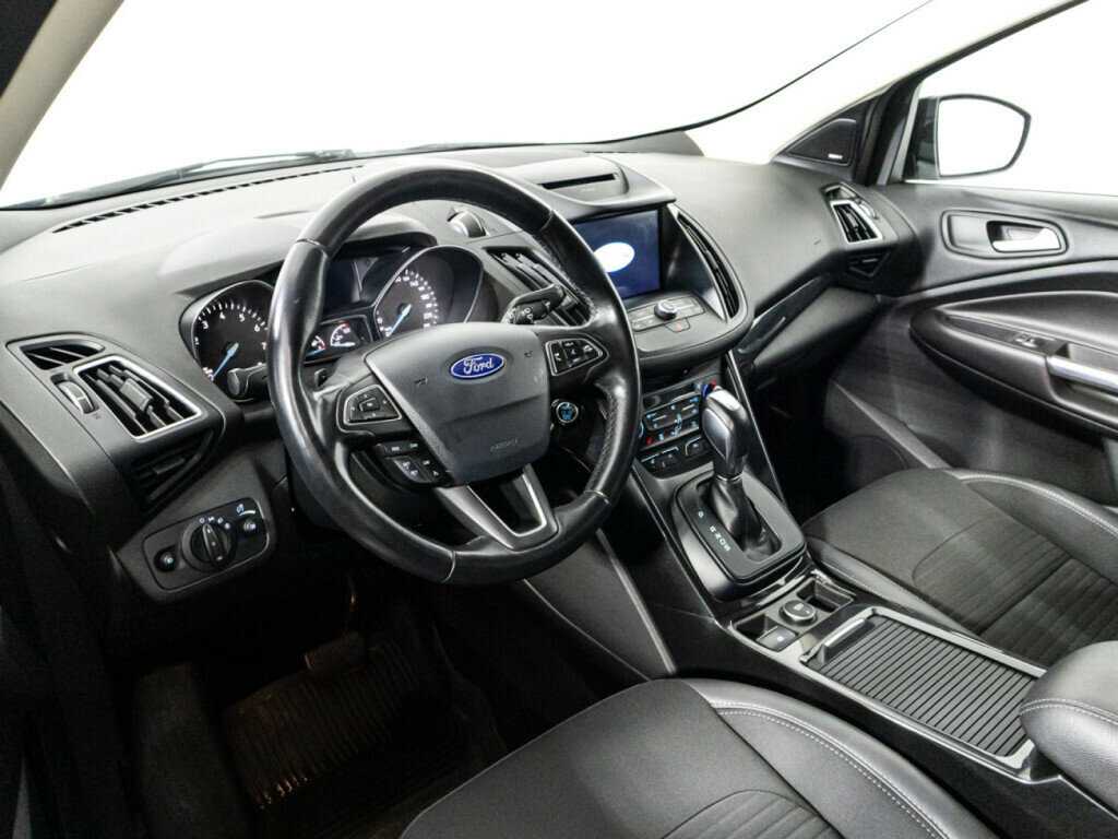 Купить Ford Kuga с пробегом. Фото: #10