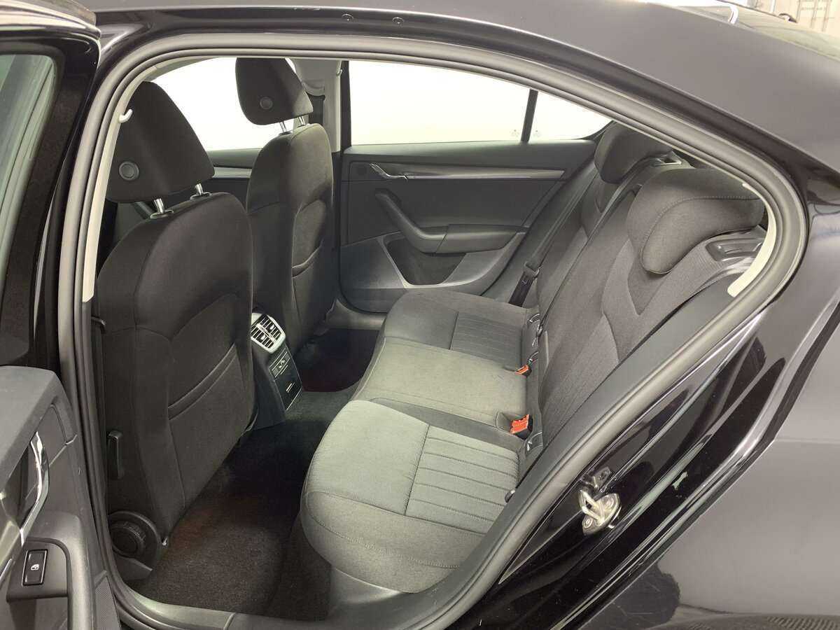 Купить Skoda Octavia с пробегом. Фото: #7