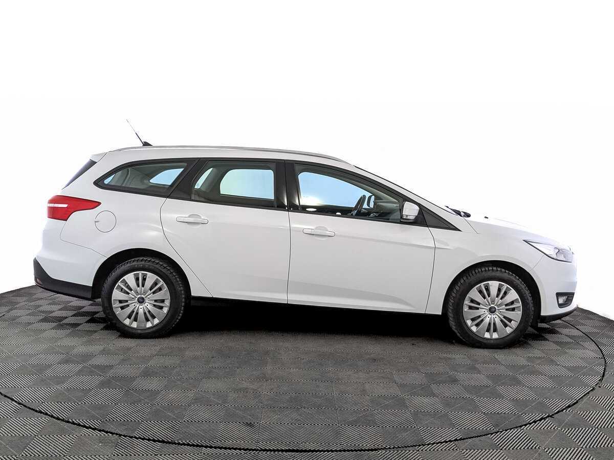 Купить Ford Focus с пробегом. Фото: #3